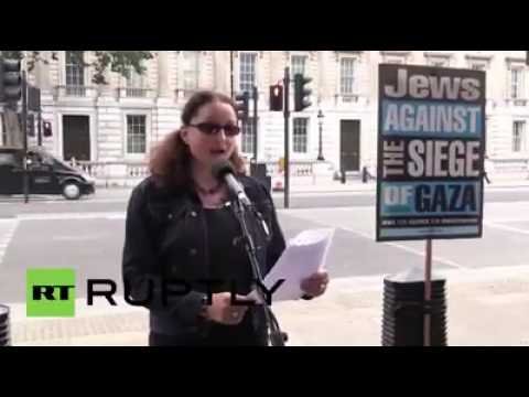 Burning Israeli passport