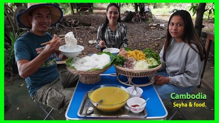 Khmer Rice Noodle With Green Soup At My Father's House!! Picking Fresh Vegetable.