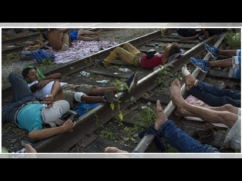 Caravan members reject Mexican offer of benefits, residency